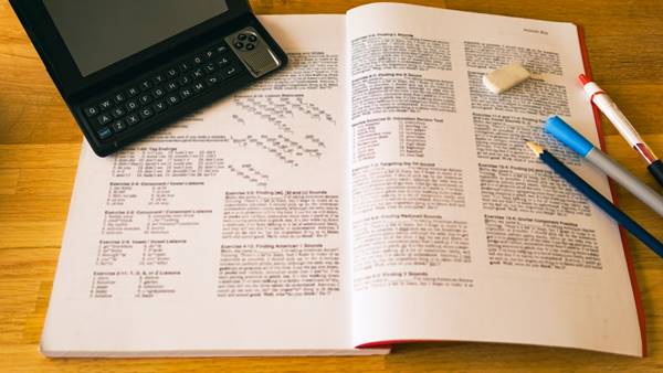 【全教科別】大学受験に向けた参考書の選び方